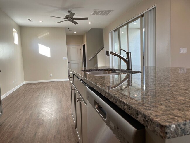 Building Photo - 741 Red Marble Ln