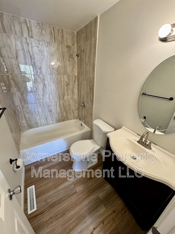 Foto del edificio - 1523 W 22nd Terrace