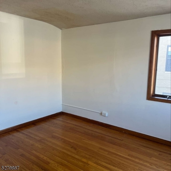 351 Springfield Ave, Summit, NJ 07901 Room for Rent in Summit, NJ