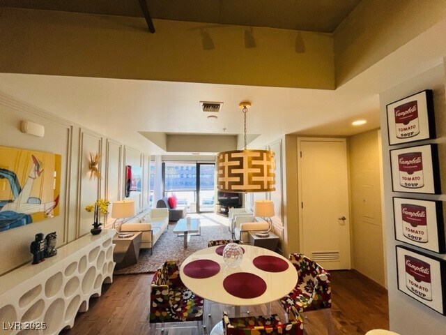 Building Photo - 353 E Bonneville Ave