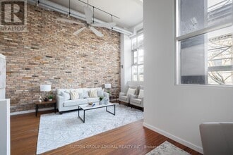 Building Photo - 1852 Queen St E