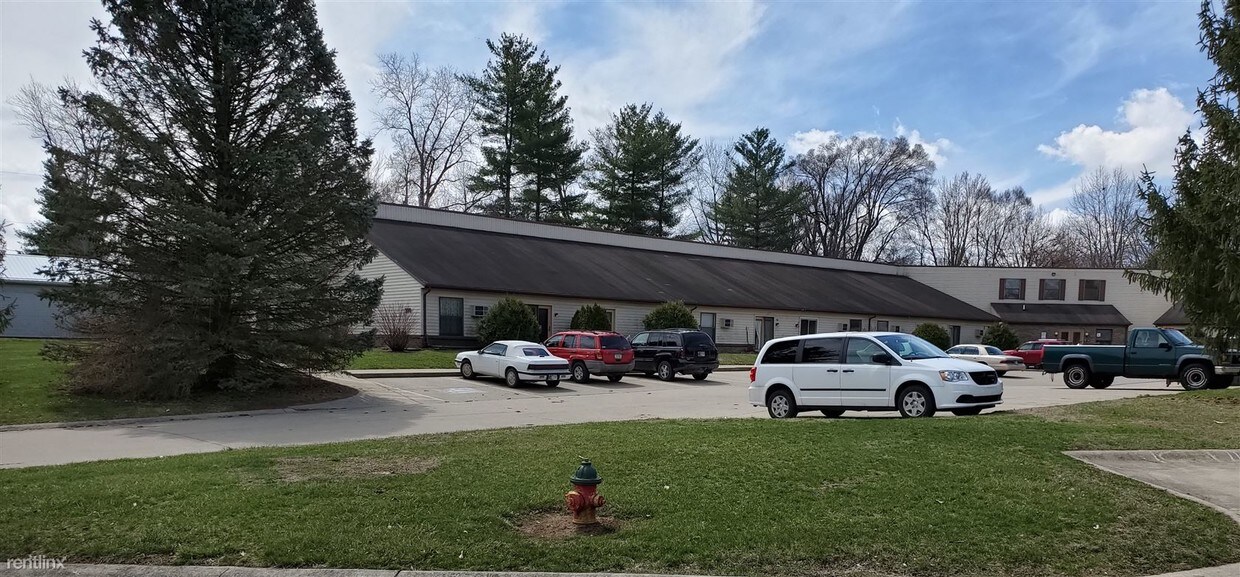 Building Photo - 300 Knoll Creek Dr