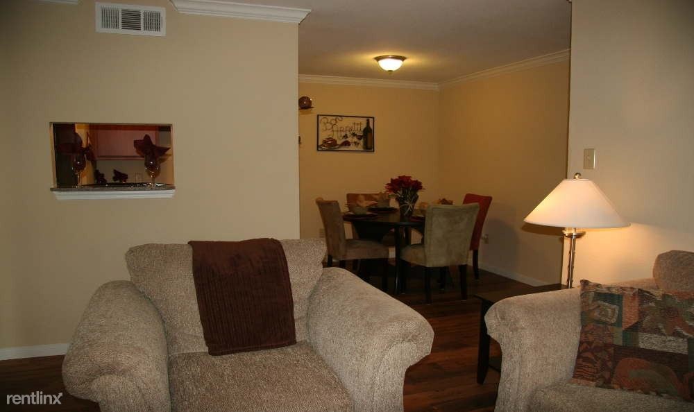 Primary Photo - 8000 Creekbend Dr