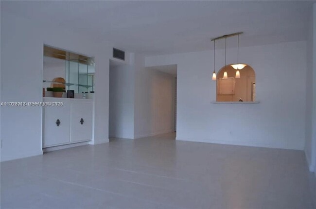 Foto del edificio - 403 NW 68th Ave