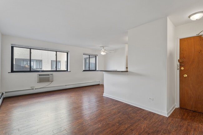 Foto del edificio - 6758 N Sheridan Rd