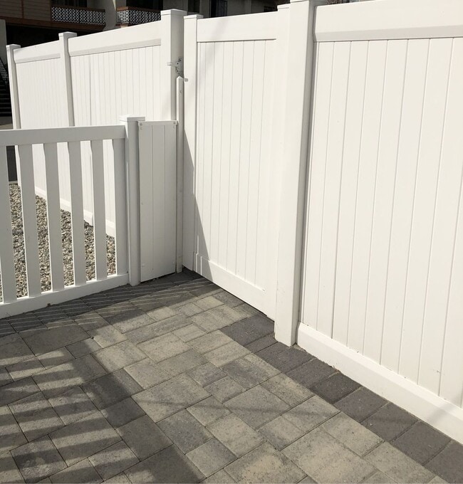 Building Photo - Remodeled 2 bedroom 1 bath in Tujunga
