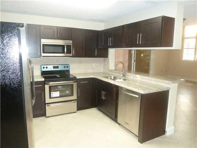 Foto del edificio - 866 NW 99th Ave