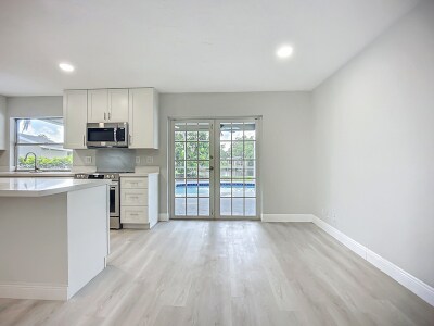 Foto del edificio - 5542 32nd Ave SW