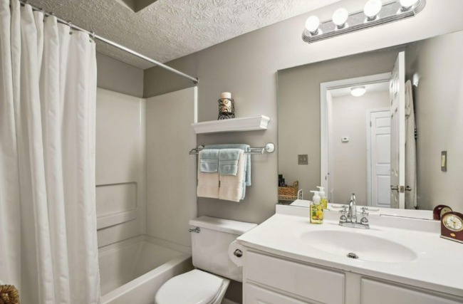 Foto del edificio - 5359 Stonemeadow Ave