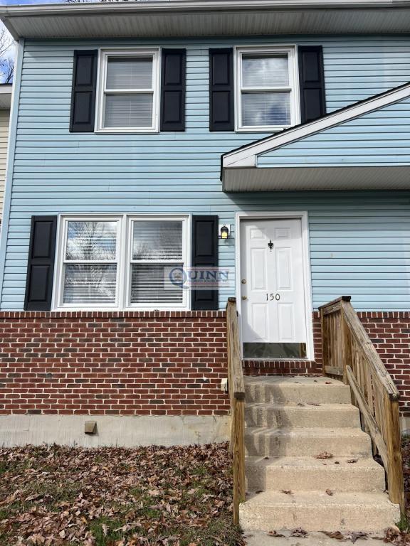 Primary Photo - 150 E Village Rd