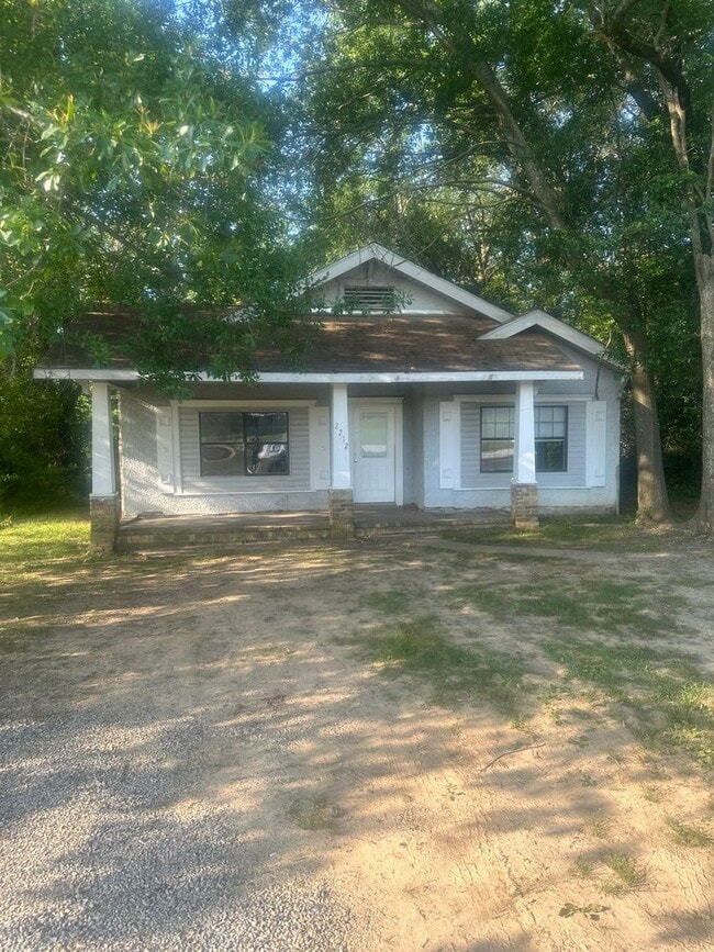 Building Photo - 2212 Baldwin St