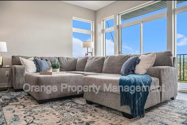 Photo - 636 N 46th St House