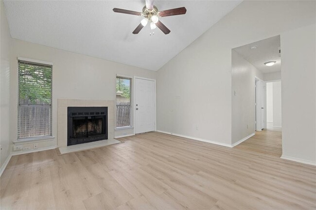 Building Photo - 2026 Redwing Way