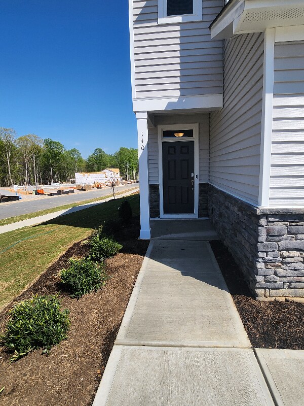 Building Photo - 140 Sagebrook Dr
