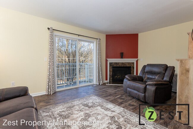 Building Photo - 3 br, 2.5 bath House - 3152 Torrent Ln