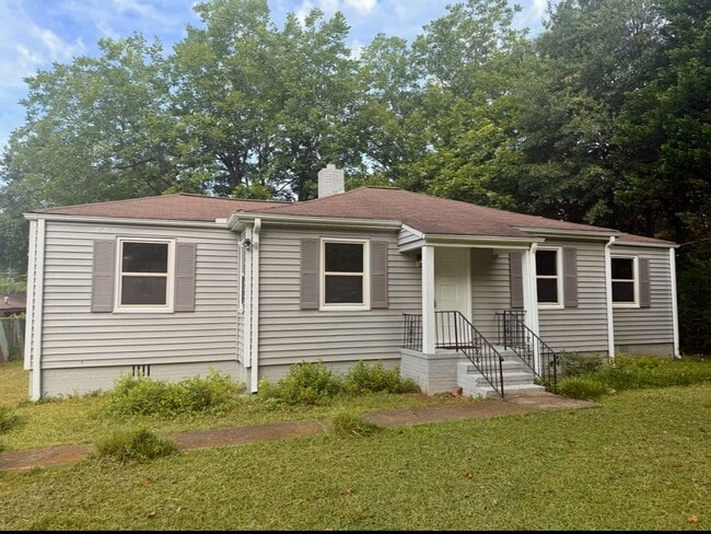 Building Photo - Modern 2-Bed, 2-Bath Gem Near Downtown Athens!