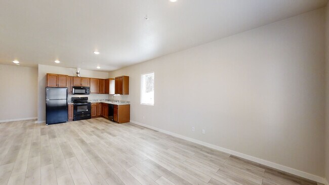 Building Photo - 7427 S D St