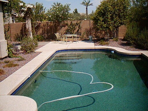 Foto del edificio - Ray and the 101 with a pool