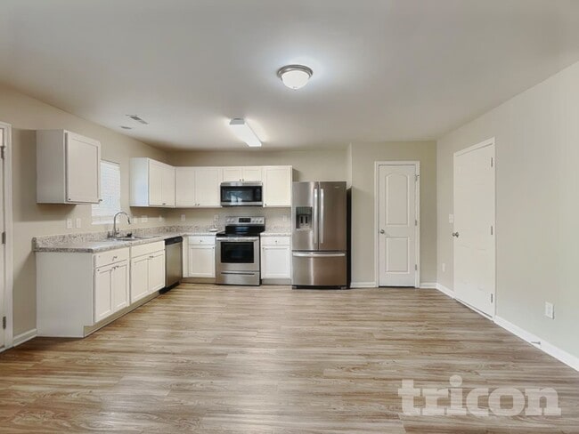 Building Photo - 4120 Devonwood Ct