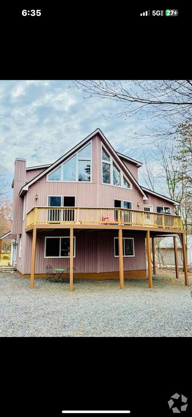 Building Photo - 118 Caedman Dr