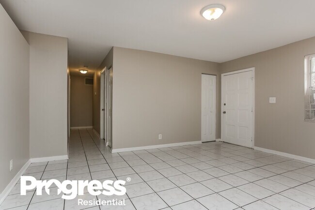 Foto del edificio - 614 SW 79th Ave