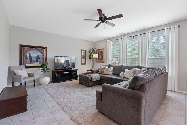 Building Photo - 476 Sheepshank Dr