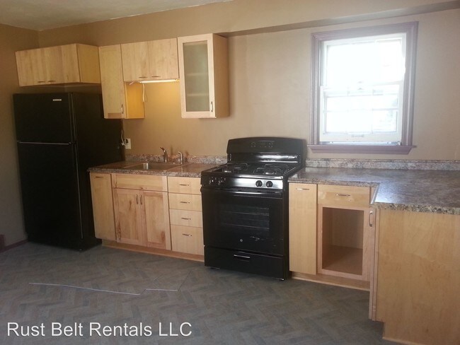 Building Photo - 2 br, 1 bath House - 60 Romaine Avenue 44512