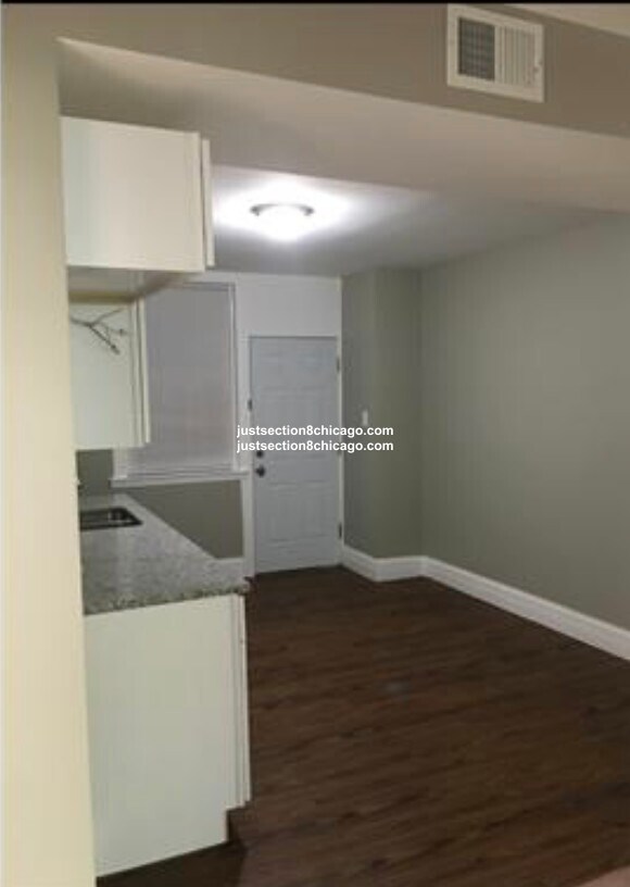 Foto del edificio - 7310 S Stewart Ave