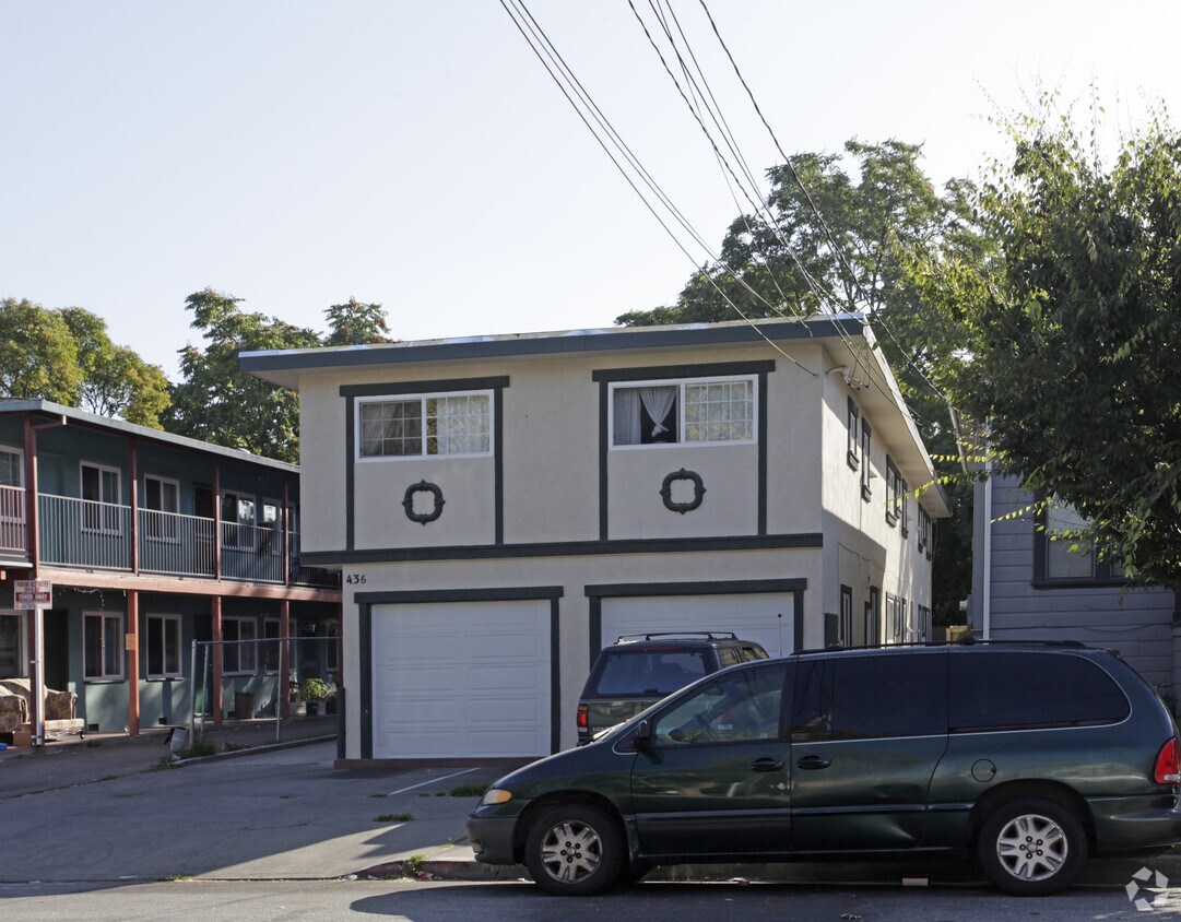 Primary Photo - 436 S 6th St