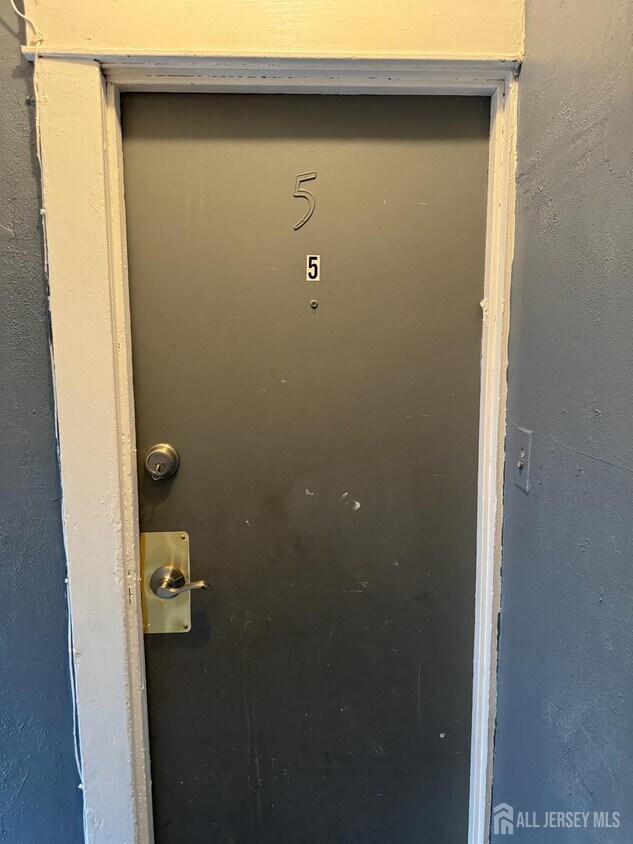 Foto principal - 312 N 3rd Ave