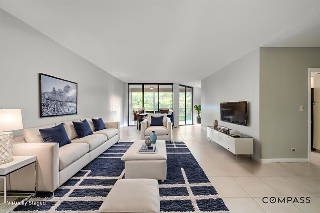 Foto del edificio - 7400 Radice Ct