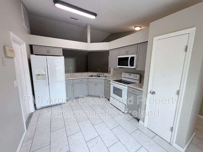 Foto del edificio - 3670 Country Ln