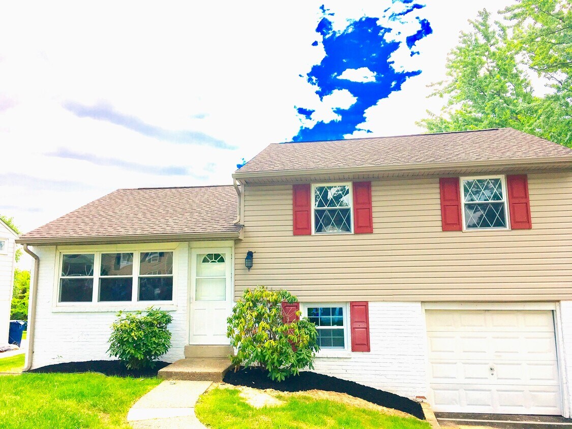 Foto principal - 149 Green Hill Rd