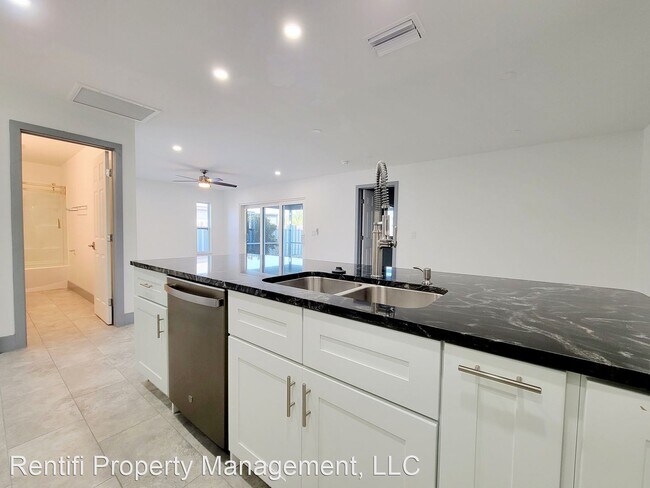 Foto del edificio - 2 br, 2 bath House - 3927 Country Club Blv...