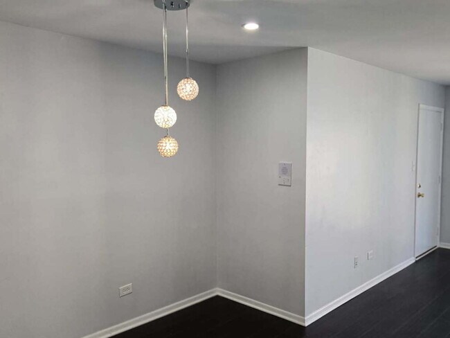 Foto del edificio - 9430 Bay Colony Dr