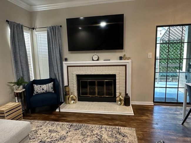 Building Photo - 4 Chapel Hill Cir