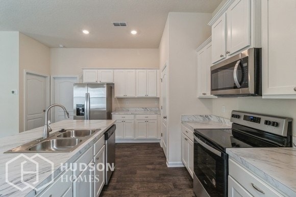 Building Photo - NEW CONSTRUCTION AVAILABLE! 2376 Oak Strea...