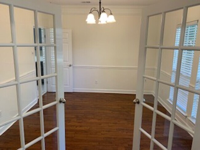 Foto del edificio - 1124 Sewanee Ct