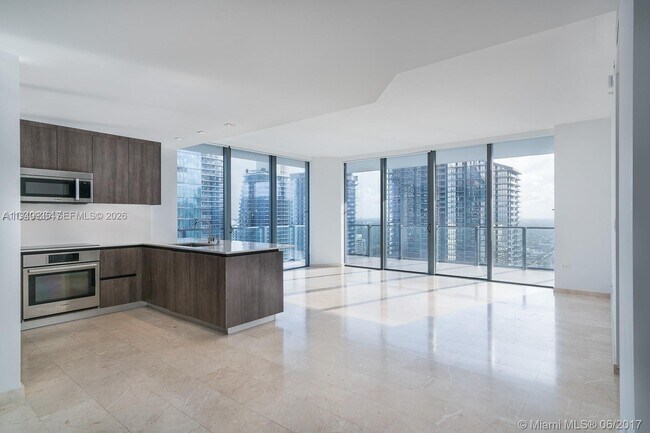 Foto del edificio - 68 SE 6th St