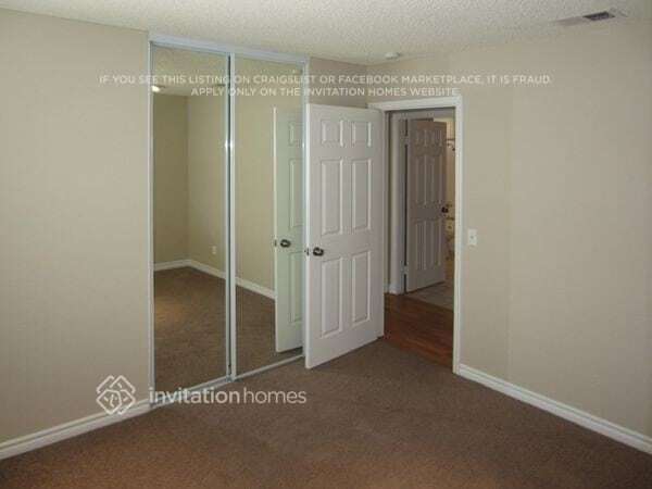 Foto del edificio - 11322 Fernwood Ave