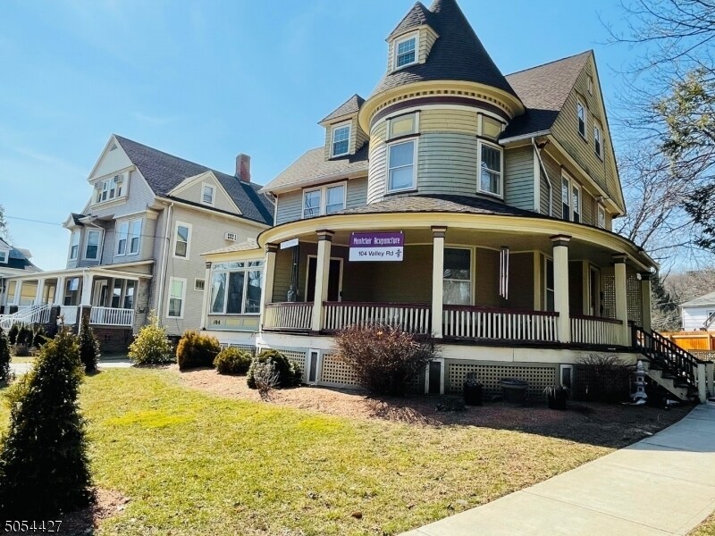 Primary Photo - 104 Valley Rd