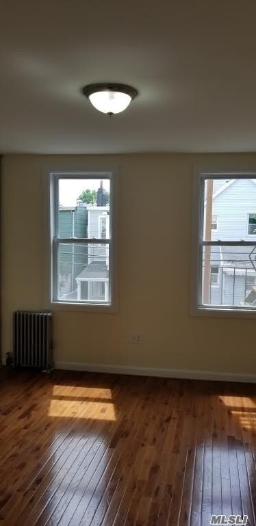 Building Photo - 264 Linwood St