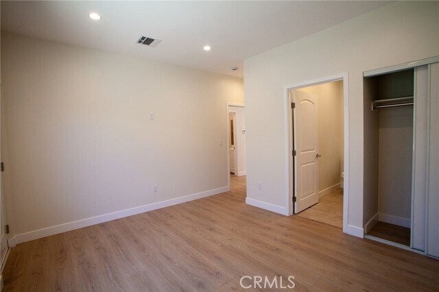 Foto del edificio - 2253 N Catalina St