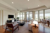 Foto principal - 5900 Mosteller Dr