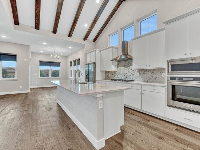 Foto del edificio - About This Property