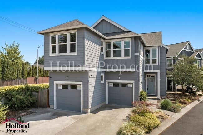 Building Photo - Fantastic 3 Bed 2.5 Bath Great Located is ...
