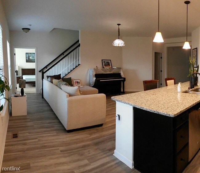 Building Photo - 3 br, 3 bath House - 7013 Wind Rose Way