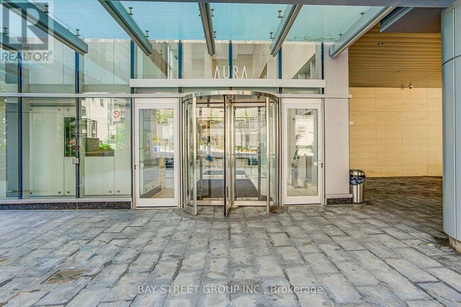 Building Photo - 388 Yonge St