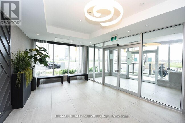 Building Photo - 200 Lagerfeld Dr