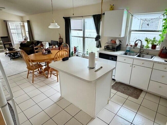 Foto del edificio - 10244 Rivers Trail Dr